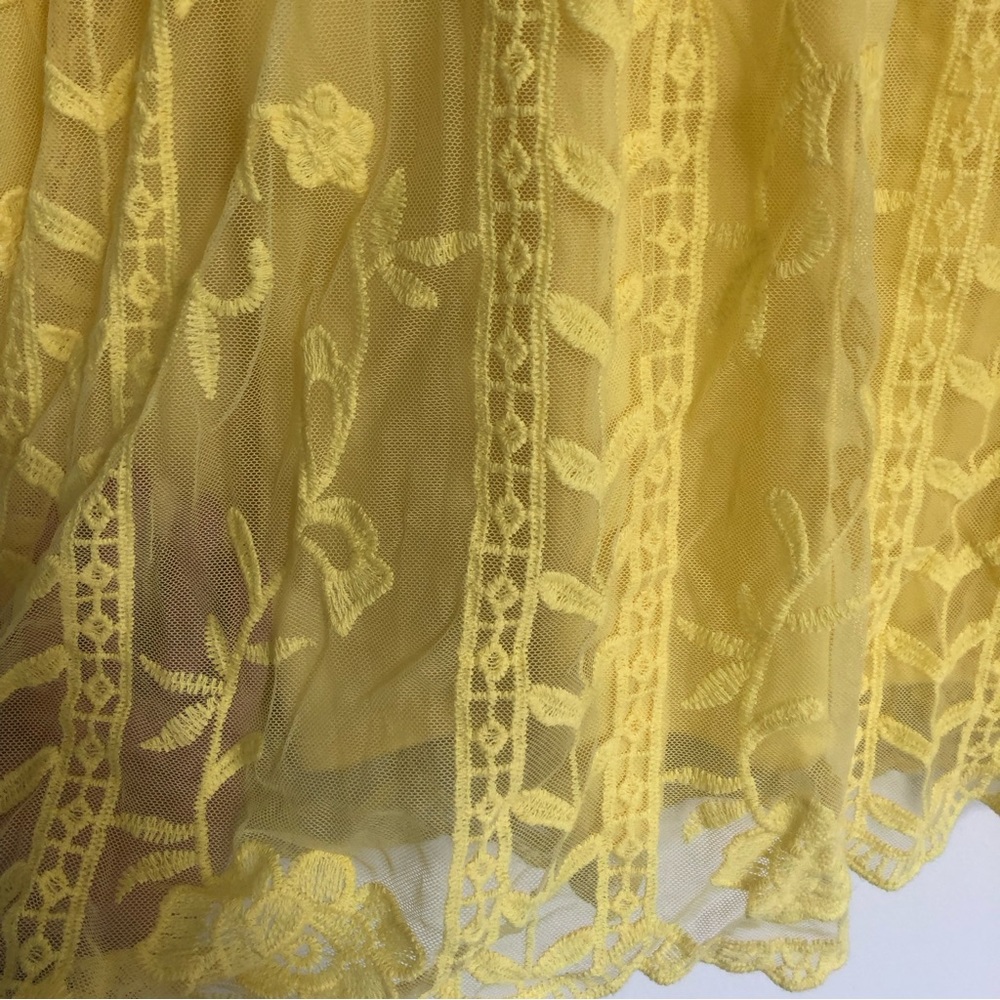Socialite bright yellow lace mini dress sheer back v neck women’s size large - Picture 6 of 10